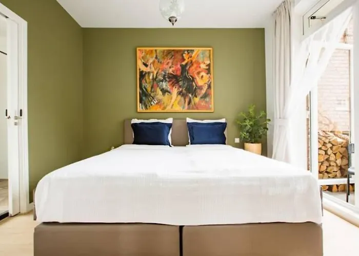 Luxury Apartment Within 30 Meters Of The Harbour Scheveningen