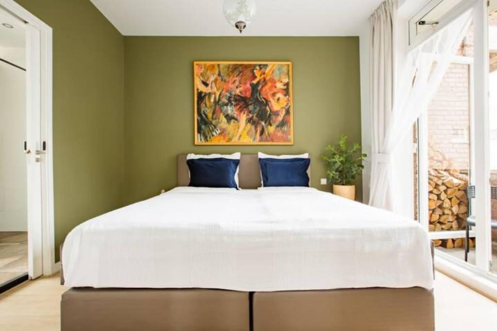 Apartment Luxury Within 30 Meters Of The Harbour Scheveningen