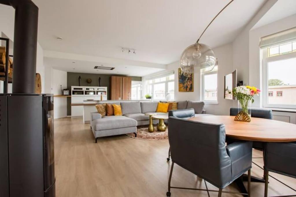 Luxury Within 30 Meters Of The Harbour Scheveningen Apartment